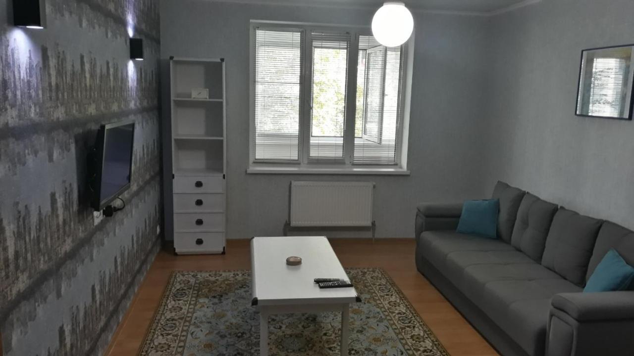 Large 2-bedroom apartament in the center Chişinǎu Buitenkant foto